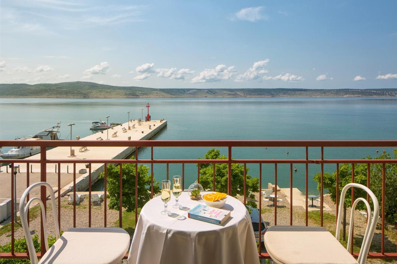 Bed and Breakfast Pansion Andelko Starigrad Paklenica Exterior foto