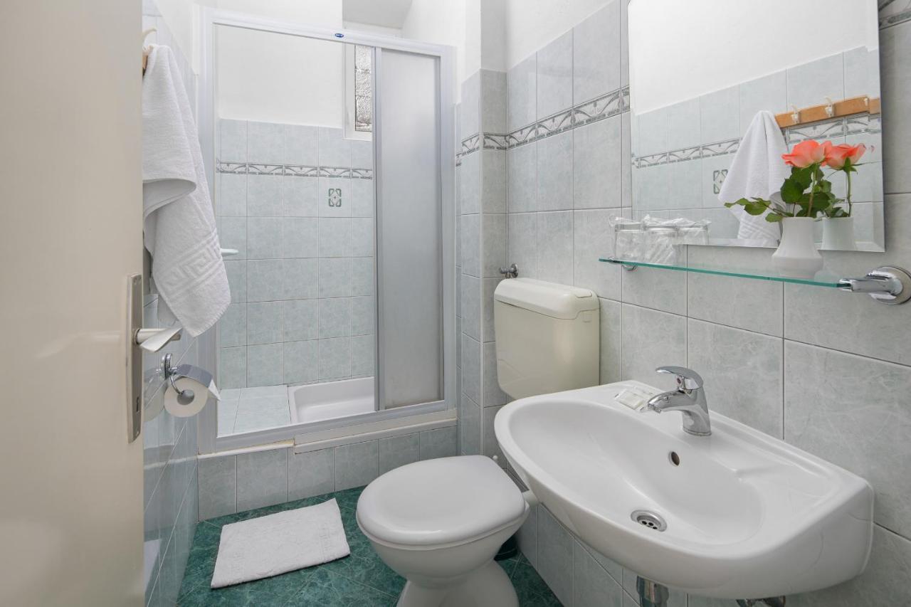 Bed and Breakfast Pansion Andelko Starigrad Paklenica Exterior foto